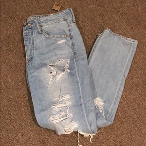 NWT American Eagle Boyfriend Jeans
